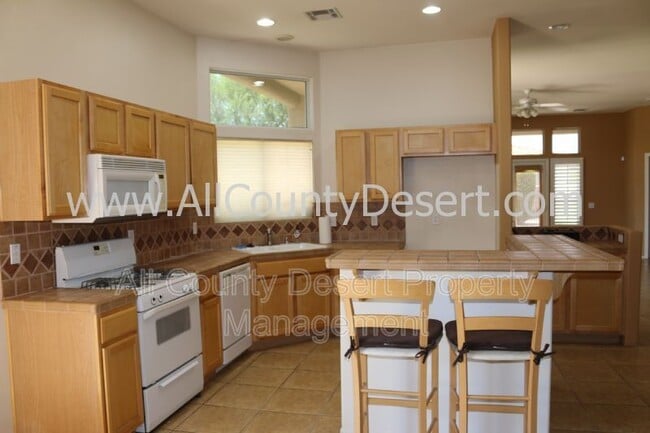Building Photo - 79420 Bowden Dr