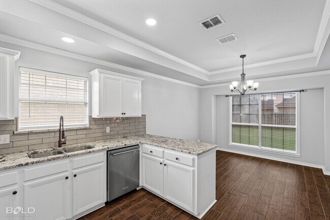 Building Photo - Check Out this 3 bed 2 bath in Bossier!!