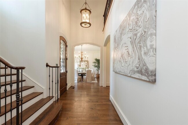Building Photo - 4311 Brookview Dr