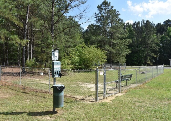 Building Photo - Reduced Rental Rate!