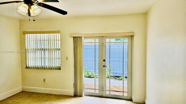 Building Photo - 3182 SW 25th Ter