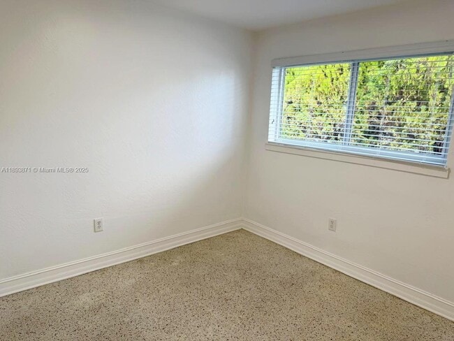 Building Photo - 9301 SW 37th St