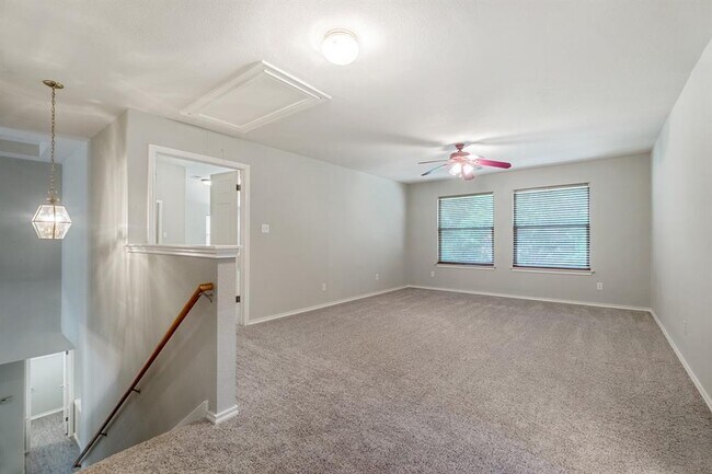Building Photo - 4229 Kingsburg Dr