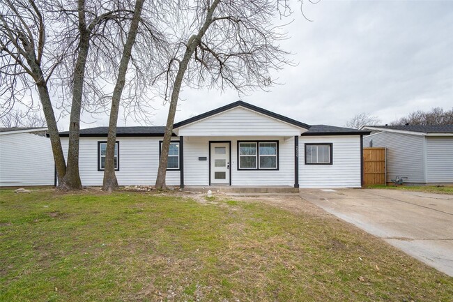 Primary Photo - 2529 Wood Valley Dr