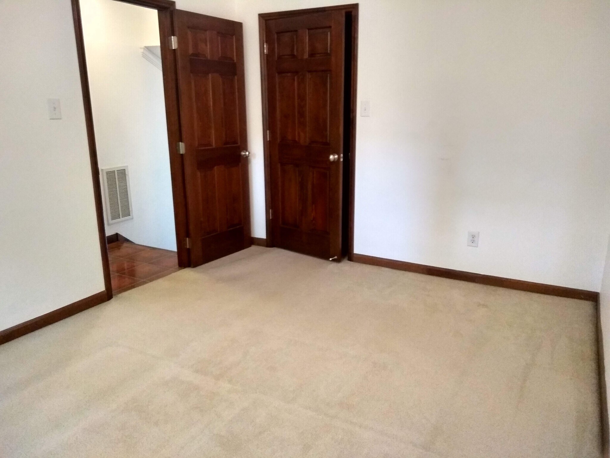 Building Photo - 5507 Kaplan Dr