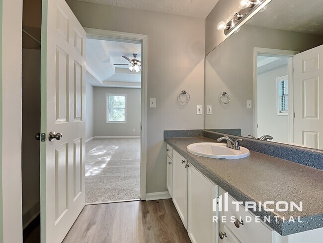 Building Photo - 1110 Karastan Court SW Marietta GA