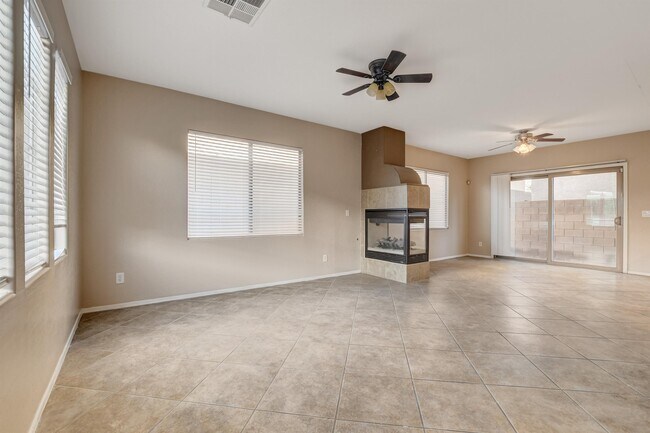 Building Photo - 8964 Salvatore St