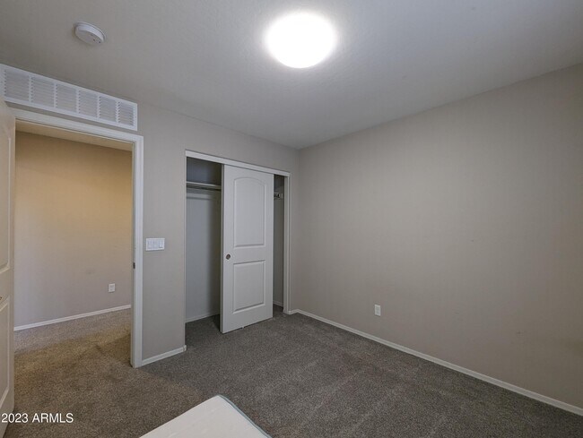 Building Photo - 1253 N 166th Ave