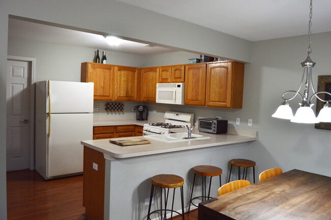 Building Photo - 225 W Washington St