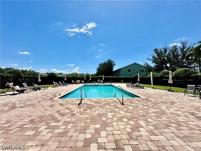 Building Photo - 1425 Mariposa Cir