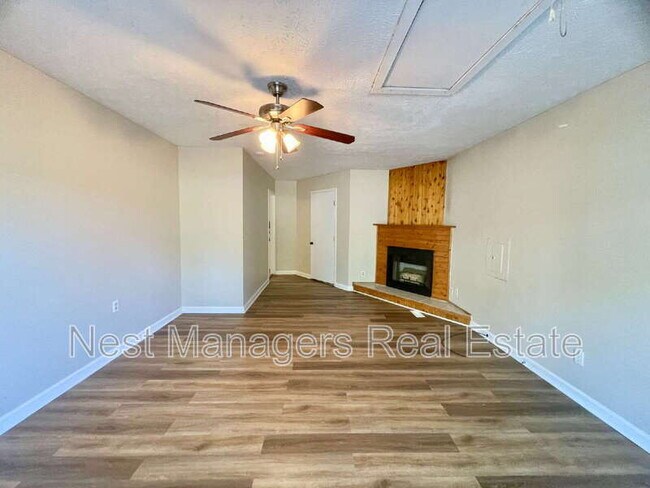 Building Photo - 1505 Diamond Rd