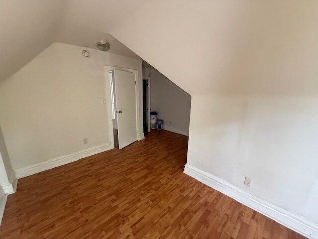 Building Photo - 433 Herschel St