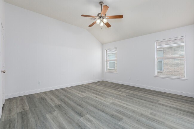 Building Photo - 21565 Duke Alexander Dr