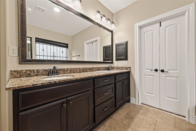 Building Photo - 16803 Tabasso Ct