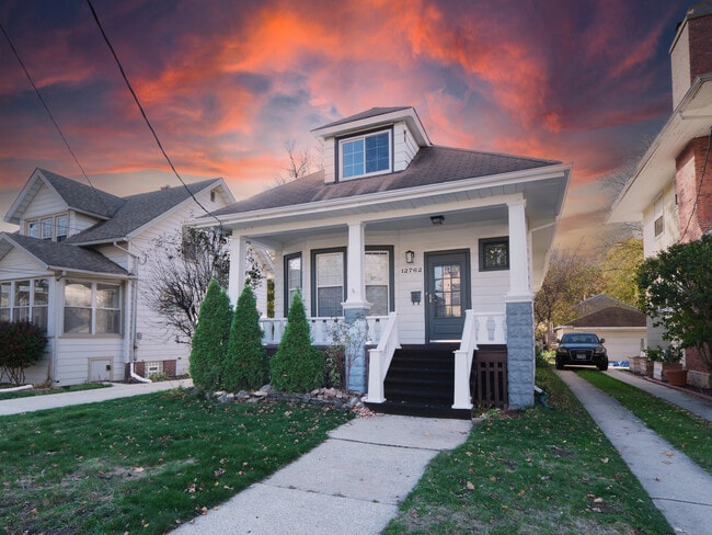 Primary Photo - 12762 Elm St