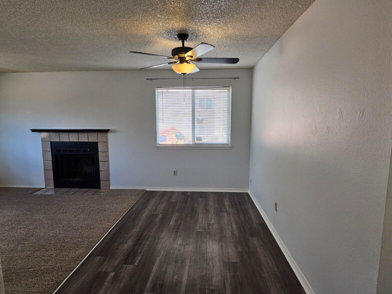 Building Photo - 1855 Zebulon Dr