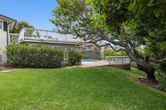 Building Photo - 7851 Hillside Dr