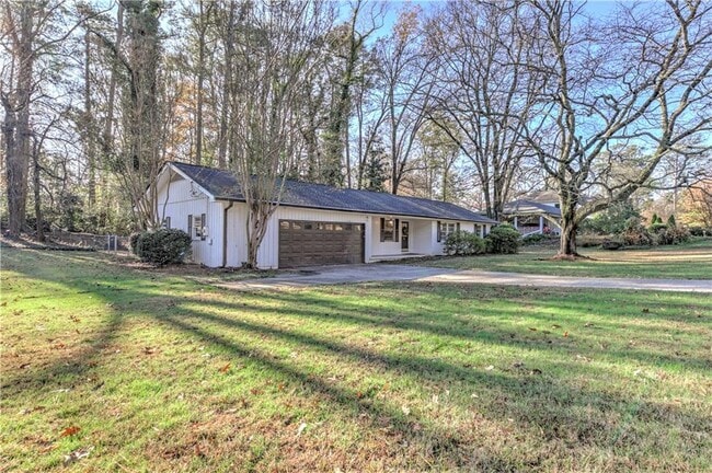 Building Photo - 465 Windsor Parkway