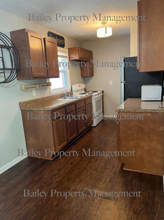 Building Photo - 6357 Doe Run Rd