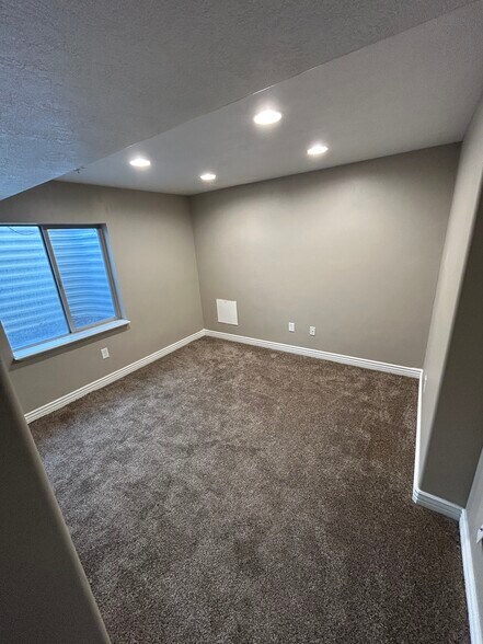 Building Photo - 5789 W Muirwood Dr