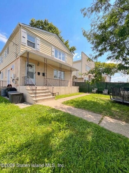 Building Photo - 2309 Hylan Blvd