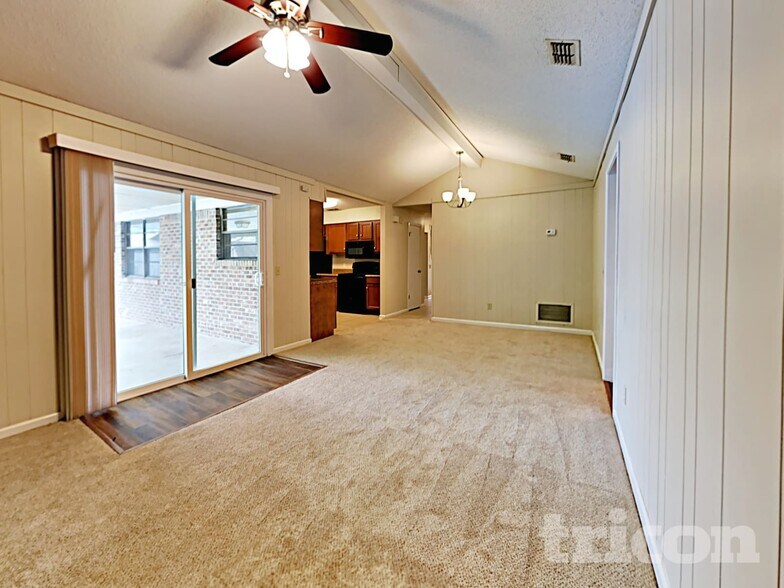 Building Photo - 2209 Constitution Dr