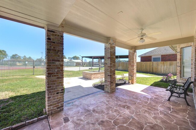 Building Photo - 19230 Canyon Bay Dr
