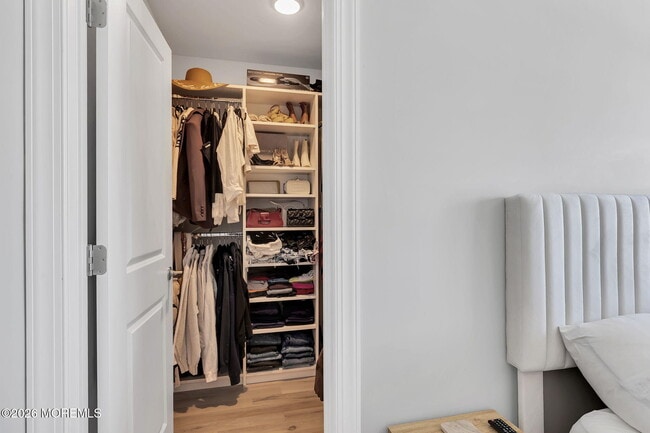 Building Photo - 12 4th St