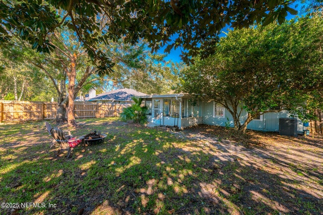 Building Photo - 4570 Blue Stream Ln N