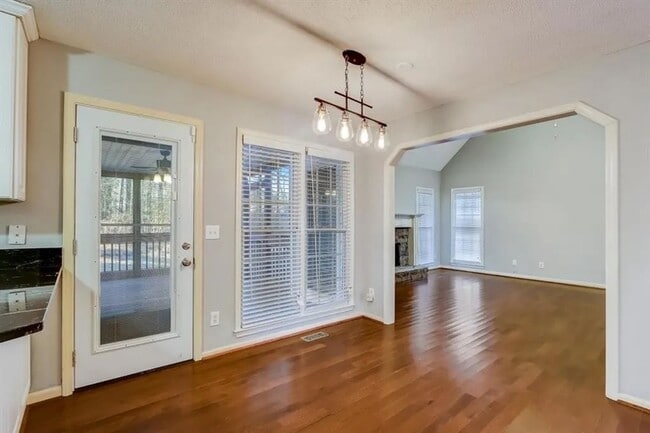 Building Photo - 74 Flanders Ct
