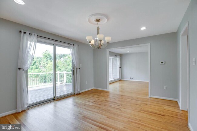 Building Photo - 1208 Forestwood Dr