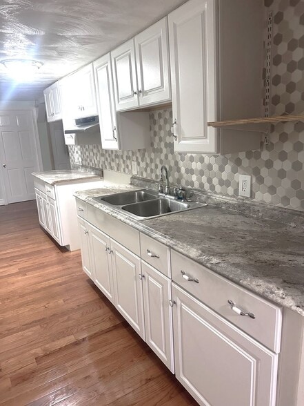 Building Photo - 1-7 Old Mendon Street