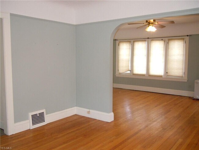 Building Photo - 3701 Palmerston Rd