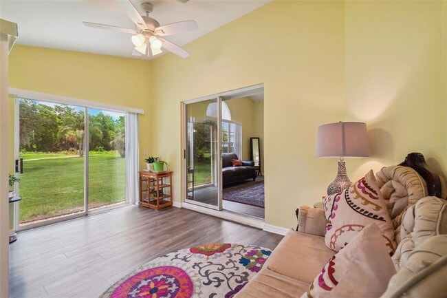 Building Photo - 12728 Flamingo Pkwy