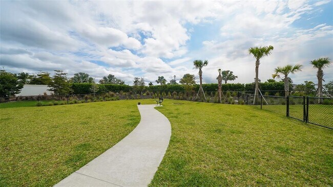 Building Photo - 12728 Lateral Root Dr