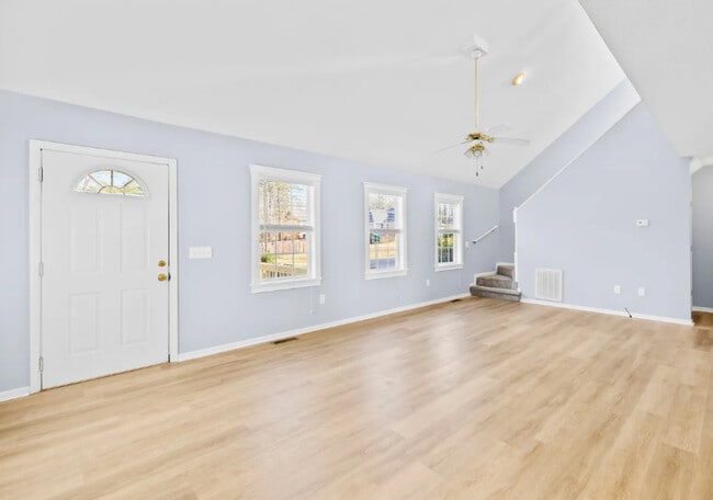 Building Photo - 7610 Sarah Dr