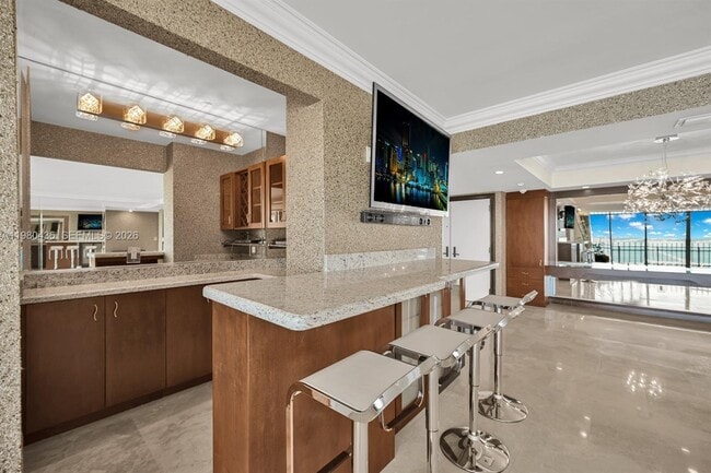 Building Photo - 3 Grove Isle Dr