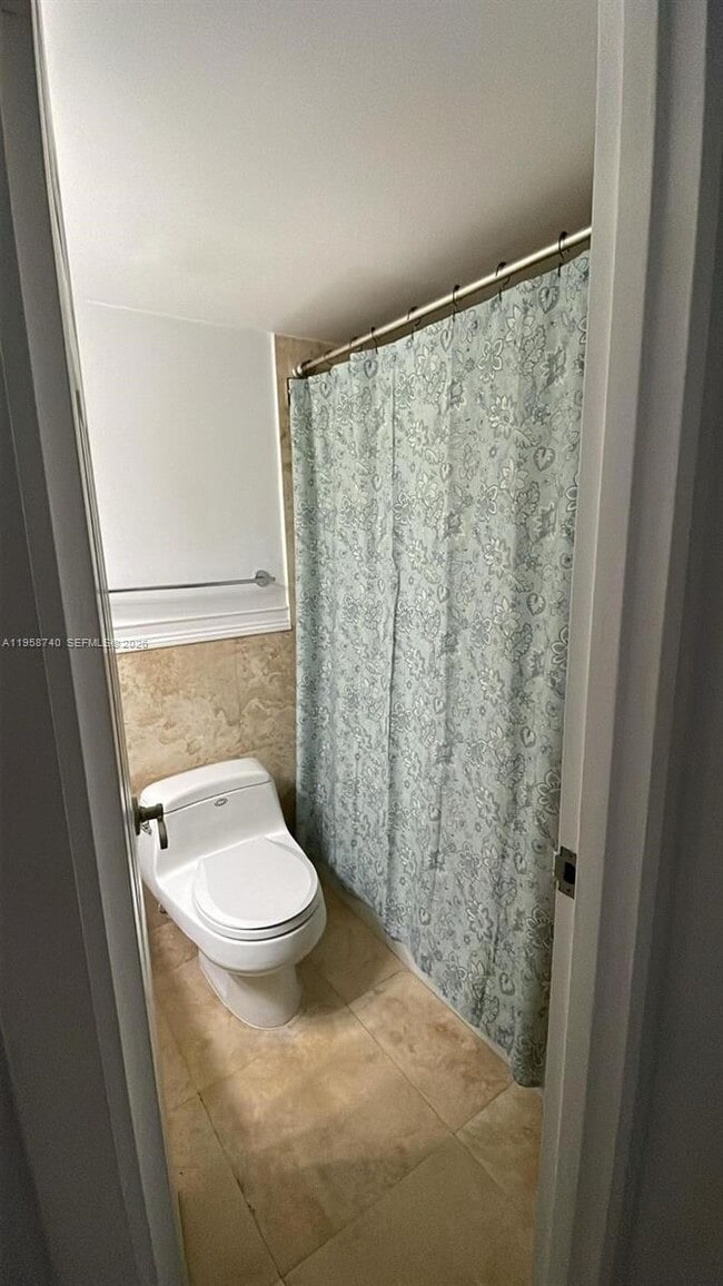 Building Photo - 3180 S Ocean Dr