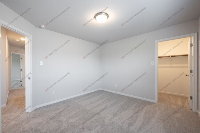 Building Photo - 5321 Friars Lp