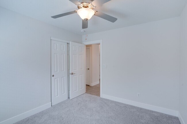 Building Photo - SINGLE STORY 4 BEDROOM IN GATED COMMUNITY