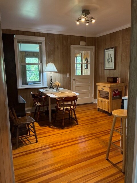 Great room - 816 Mill Plain Rd