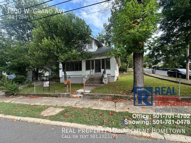 Primary Photo - 1600 W Grand Ave