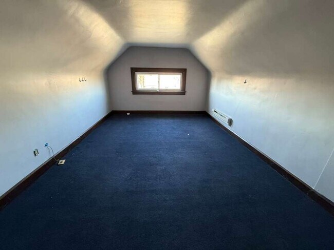 Building Photo - 4913 E 85th St