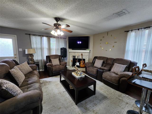 Building Photo - 5420 Comanche Wells Dr