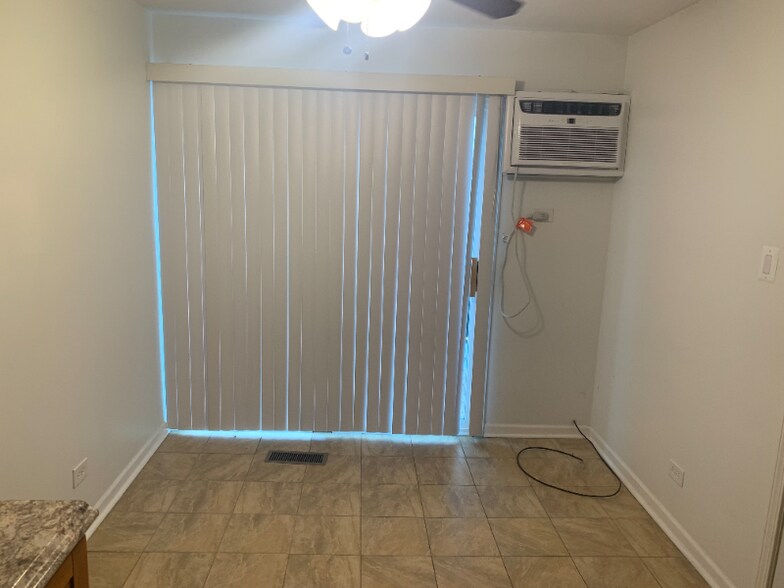 Building Photo - 2511 Terrace Ave