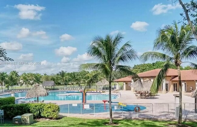 Building Photo - 4192 Laurel Ridge Cir