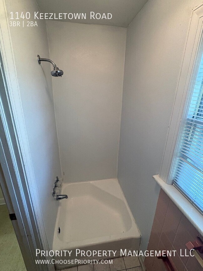 Building Photo - 1140 Keezletown Rd