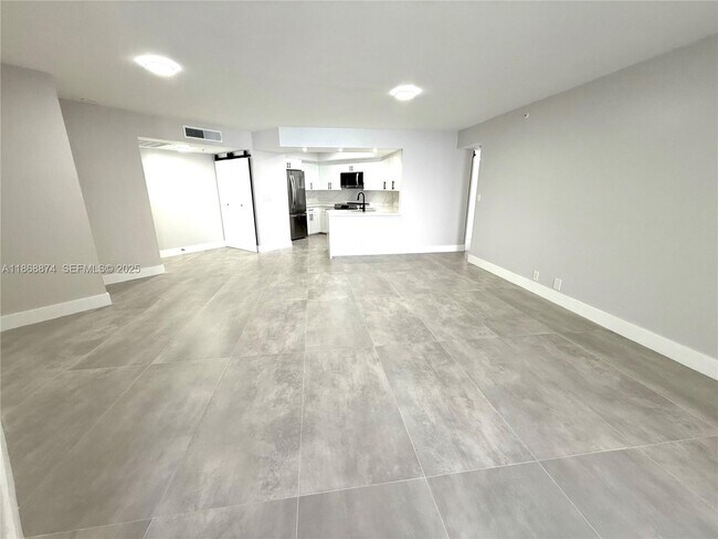 Building Photo - 6767 Collins Ave