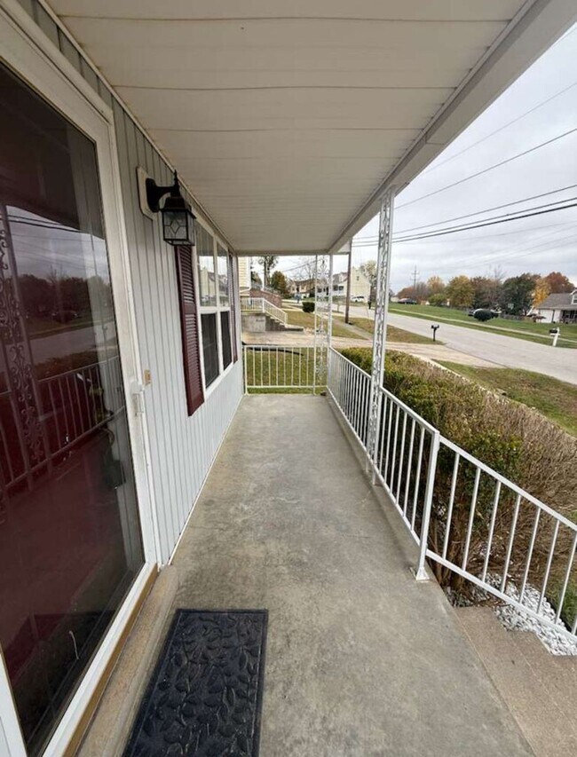 Building Photo - ***NEW Price***