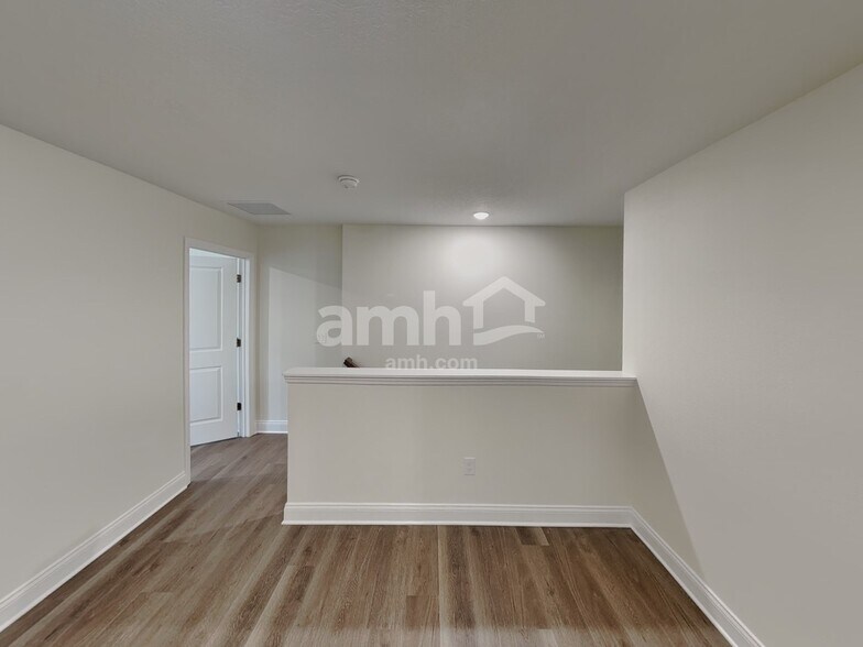 Building Photo - 5757 Oesterle Rd